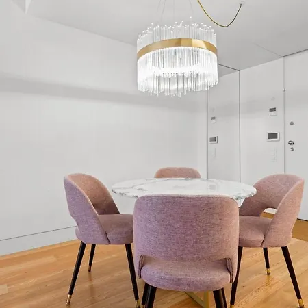 The Crucifixo Collection Grand 1d Appartement