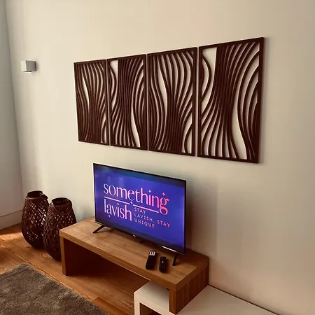 The Crucifixo Collection Grand 1d Appartement